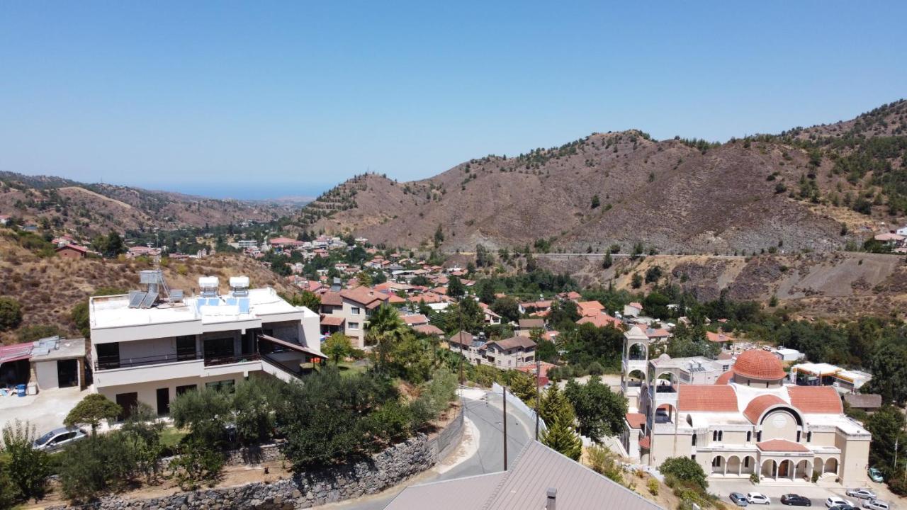Zangoulos Mountain كاكوبرتريا المظهر الخارجي الصورة